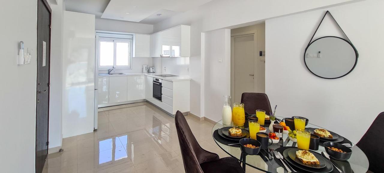 Апартаменты Phaedrus Living: Seaside Luxury Flat Lighthouse 65 Пафос Экстерьер фото